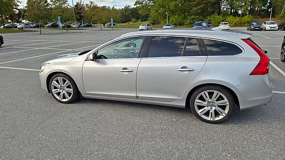 Volvo V60 3 of 8