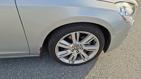 Volvo V60 4 of 8