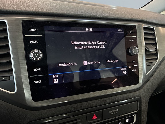 Volkswagen Golf Sportsvan 15 of 20