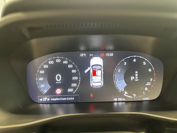 Volvo XC40 19 of 25
