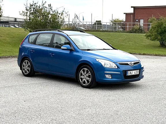 Hyundai i30 2 of 8