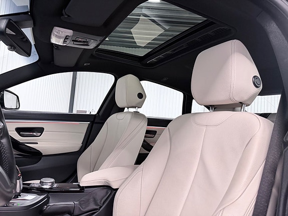 BMW 430i 11 of 30