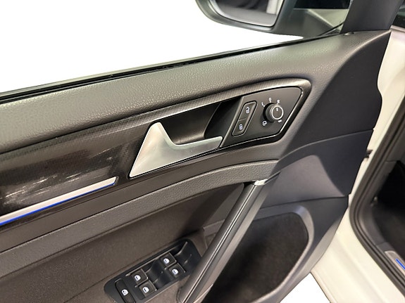 Volkswagen Golf I 9 of 18