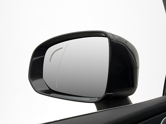 Volvo XC60 11 of 30