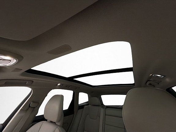 Volvo XC60 15 of 30