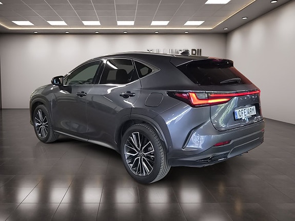 Lexus NX450h+ 3 of 23
