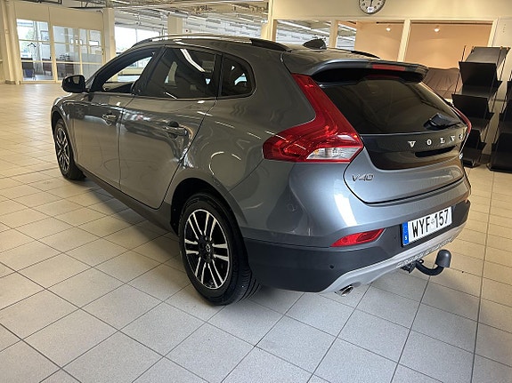 Volvo V40 Cross Country 4 of 5
