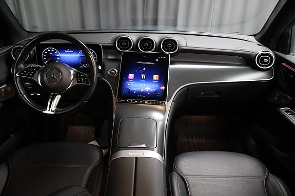 Mercedes-Benz GLC300 de 16 of 28