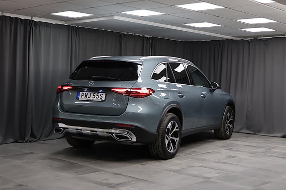 Mercedes-Benz GLC300 de 2 of 28