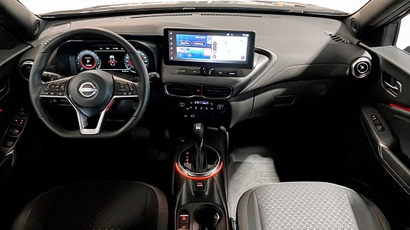 Nissan Juke 7 of 12