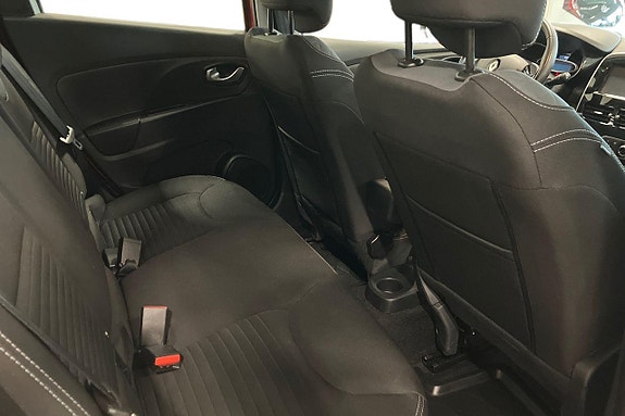 Renault Clio 11 of 25