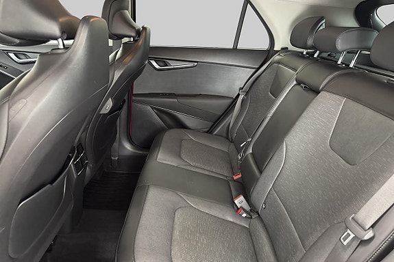 Kia Niro 8 of 23