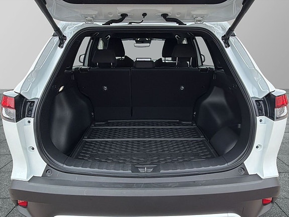 Toyota Corolla Cross 12 of 27