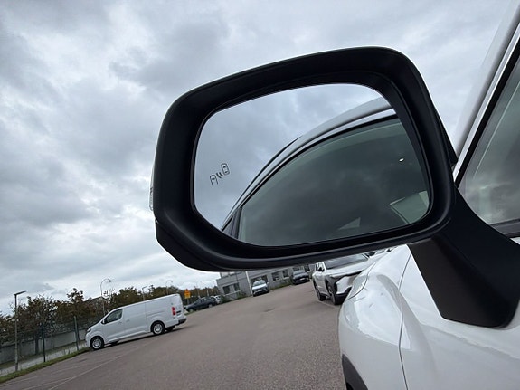 Toyota Corolla Cross 17 of 27
