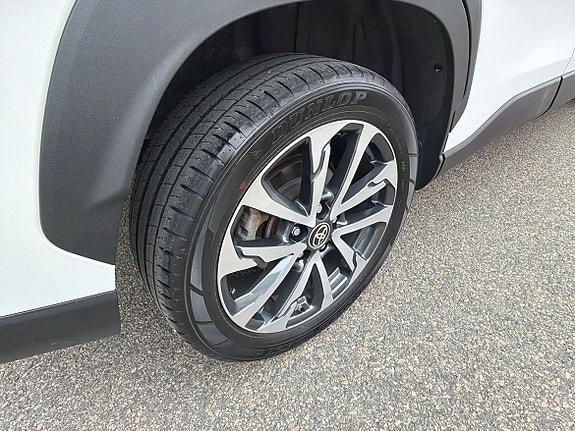 Toyota Corolla Cross 14 of 27