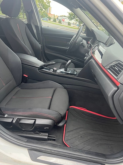 BMW 320d 7 of 12