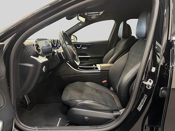 Mercedes-Benz C300 8 of 29