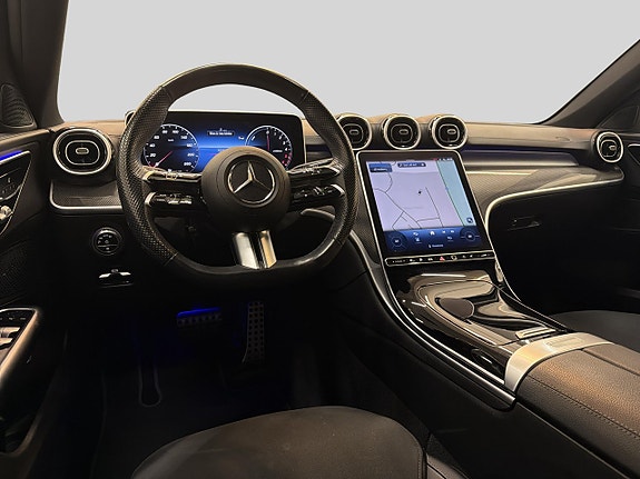 Mercedes-Benz C300 10 of 29
