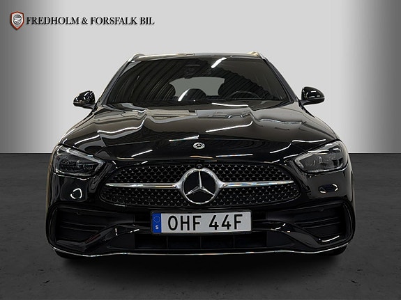 Mercedes-Benz C300 7 of 29