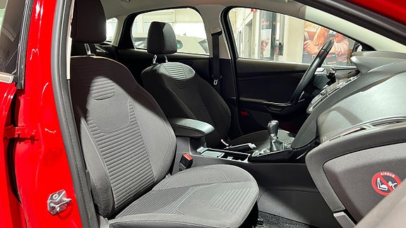 Ford Focus 13 of 15