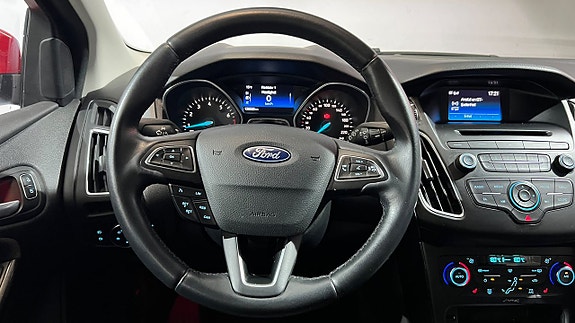 Ford Focus 11 of 15