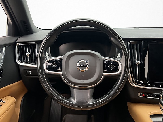 Volvo V90 15 of 30