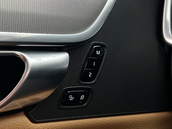 Volvo V90 16 of 30