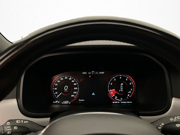 Volvo V90 18 of 30