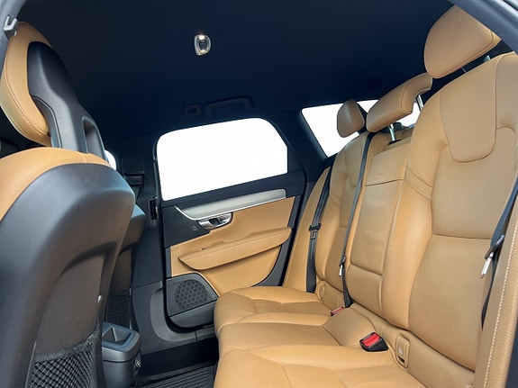 Volvo V90 30 of 30