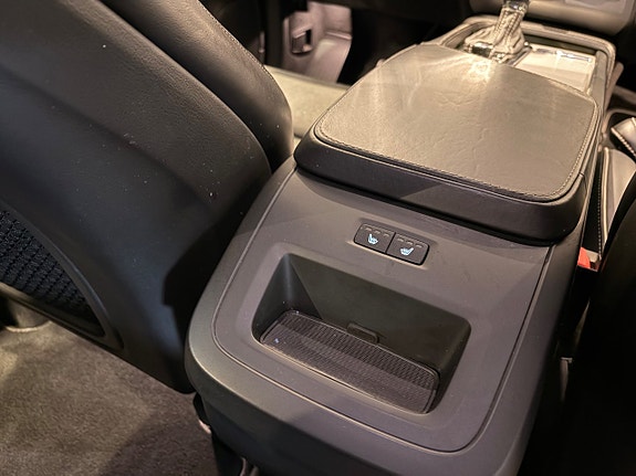 Volvo XC90 17 of 30