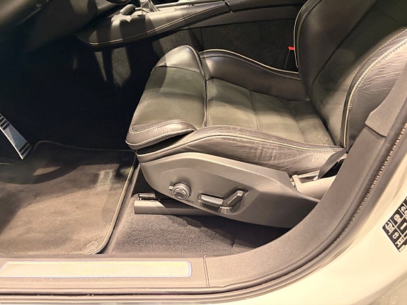Volvo XC90 29 of 30