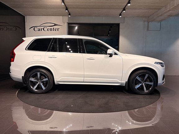 Volvo XC90 9 of 30