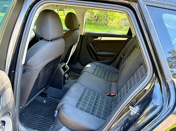 Audi A4 6 of 6