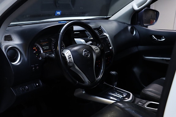 Nissan Navara 9 of 28