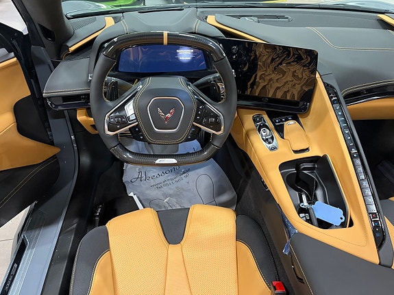 Chevrolet Corvette 17 of 22