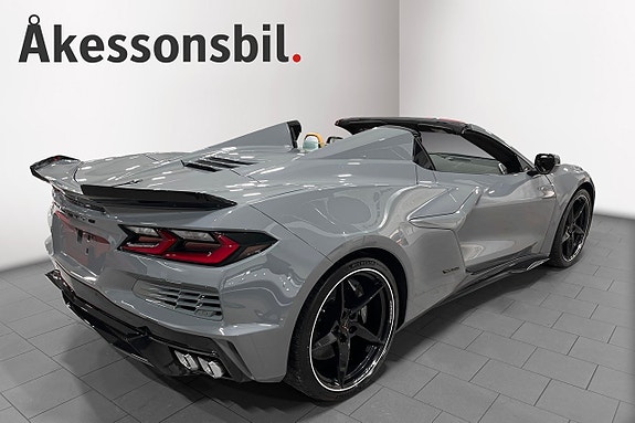 Chevrolet Corvette 7 of 22
