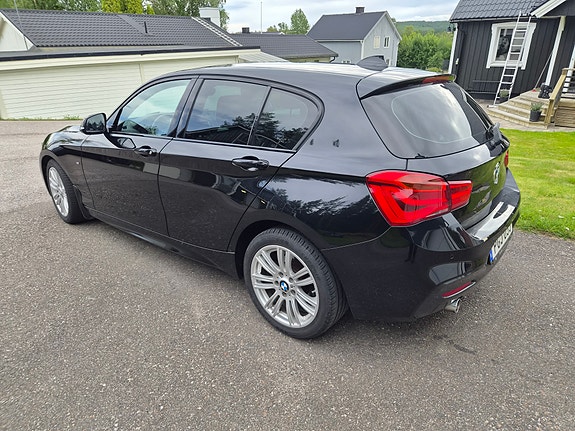 BMW 118d 3 of 6