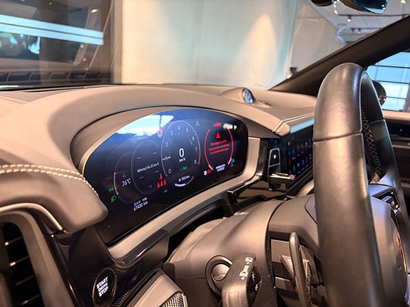 Porsche Cayenne 30 of 30