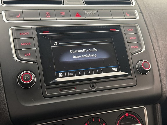 Volkswagen Polo 14 of 24