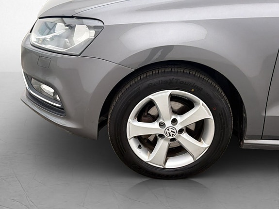 Volkswagen Polo 21 of 24