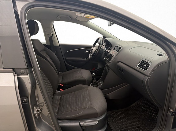 Volkswagen Polo 18 of 24
