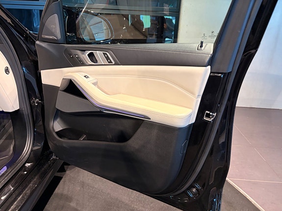 BMW X5 13 of 22