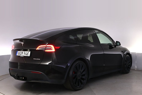Tesla Model Y 5 of 27