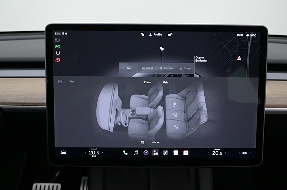 Tesla Model Y 14 of 27