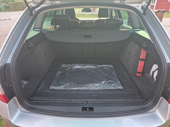 Skoda Octavia 5 of 8