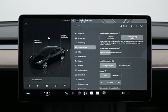 Tesla Model Y 11 of 27