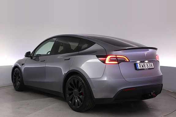 Tesla Model Y 4 of 27