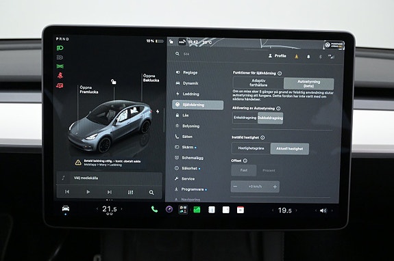 Tesla Model Y 11 of 27