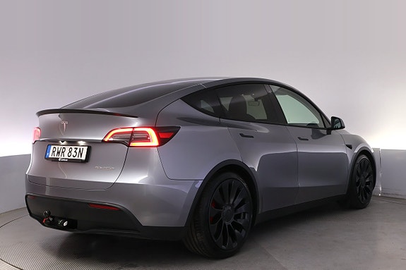 Tesla Model Y 5 of 27