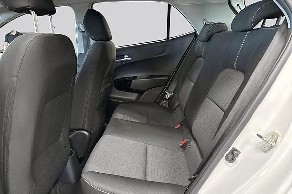 Kia Picanto 9 of 14
